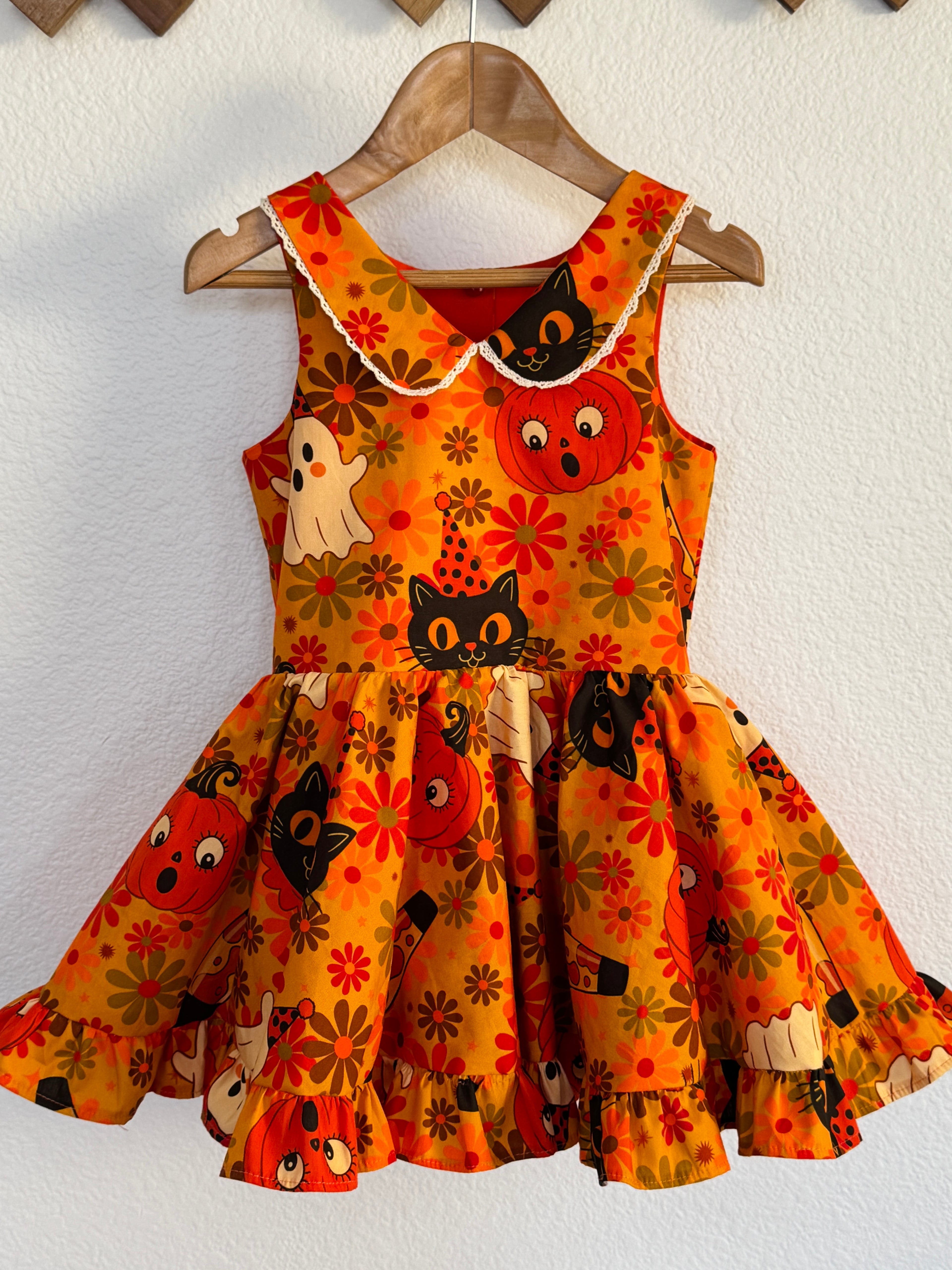 .Vintage Halloween dress