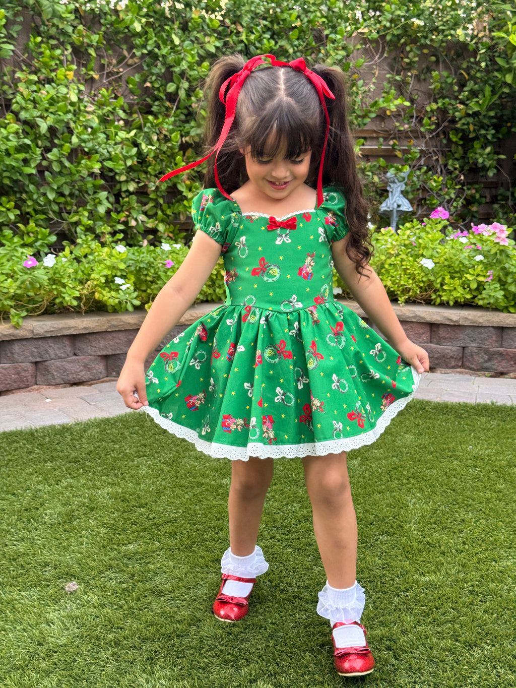 Green grinch dress