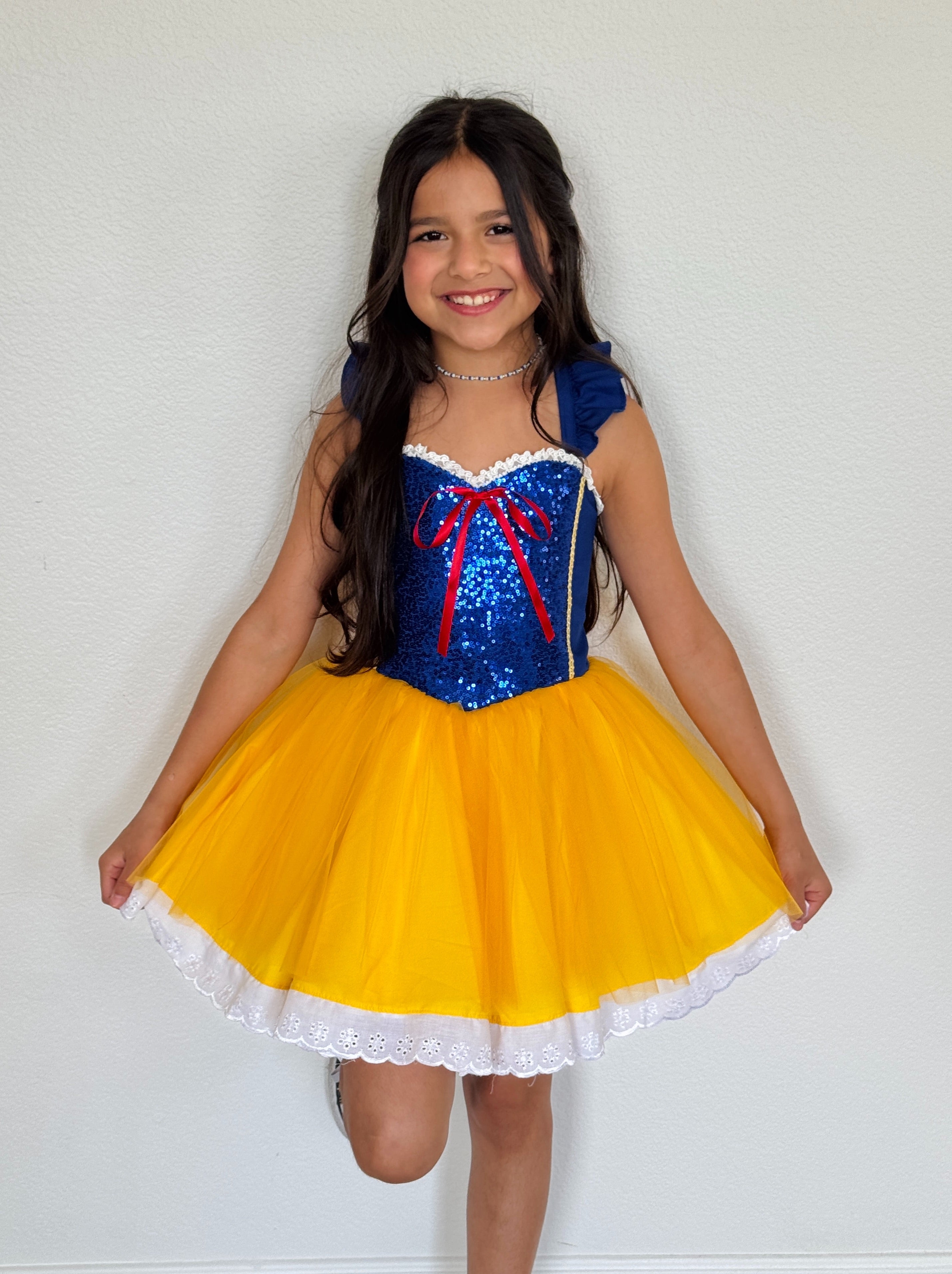 Snow White dress (RTS)